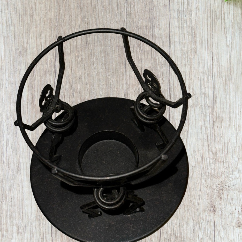 PartyLite Mr. Bones HALLOWEEN Aroma Melts Wax Warmer Retired P8603 Black Metal. - Picture 12 of 16